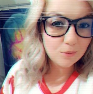 Meet your Posher, Brandi